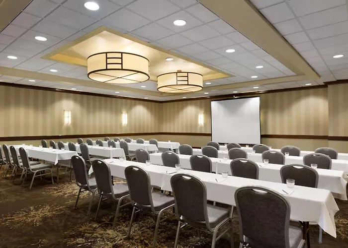 Embassy Suites By Hilton Piscataway Somerset